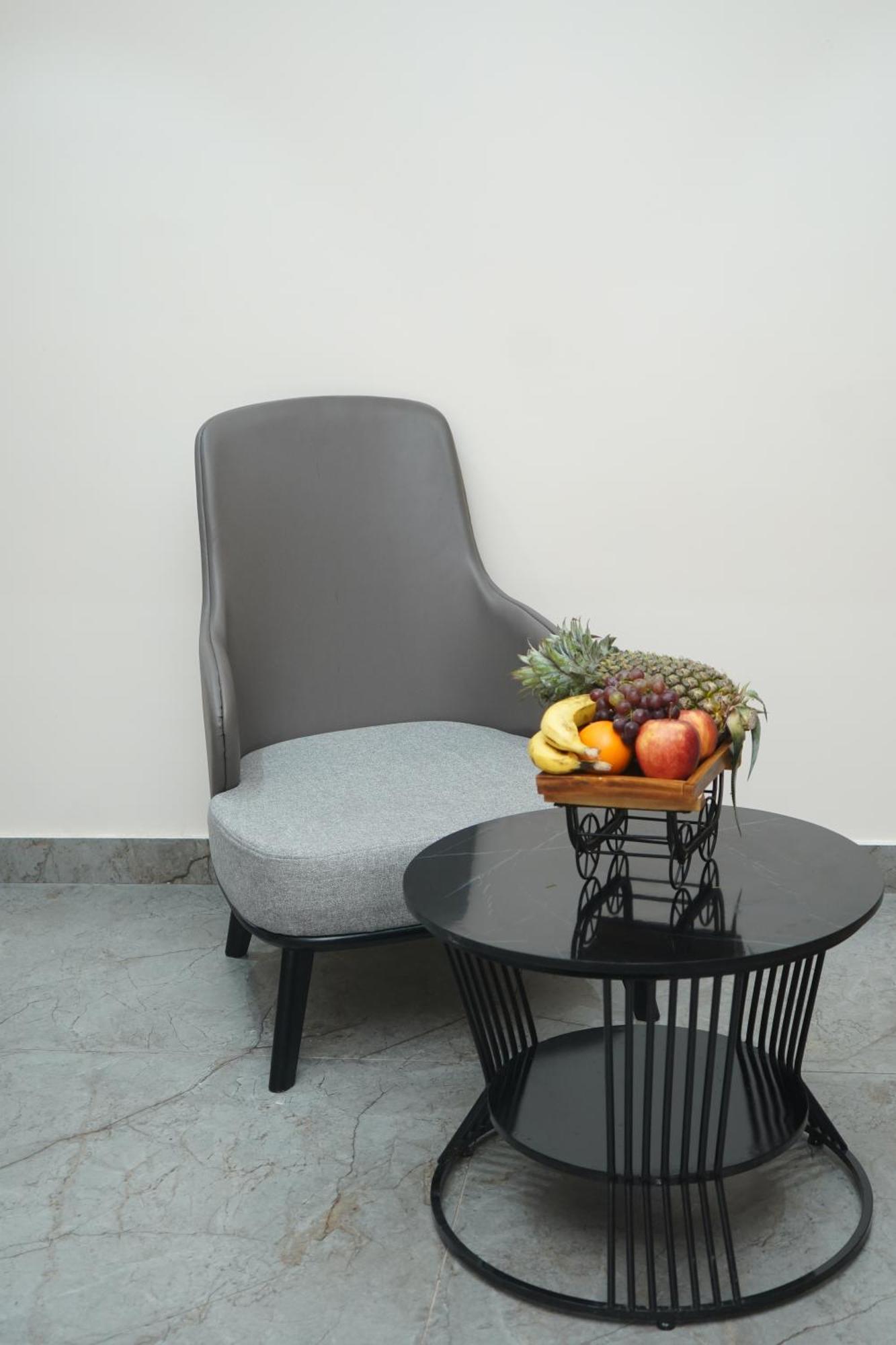 Vantara Suites Vellore Extérieur photo